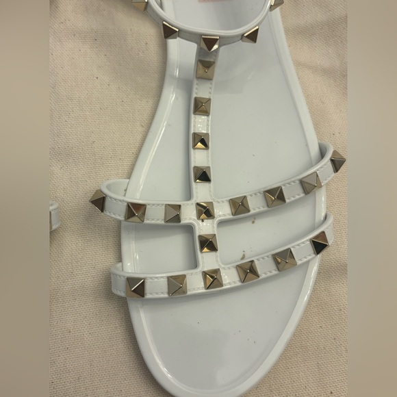 ❤️VALENTINO GARAVANI ROCKSTUD FLAT RUBBER SANDALS❤️ - Picture 5 of 13